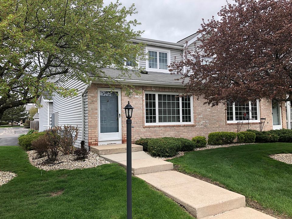 1st image of 10154 W Whitnall Edge Dr