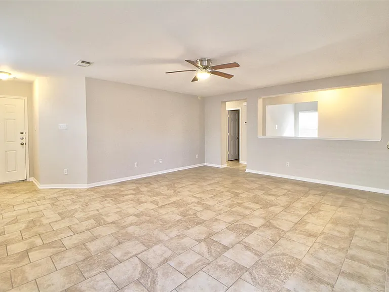 29407 Legends Green Dr — Photo 3