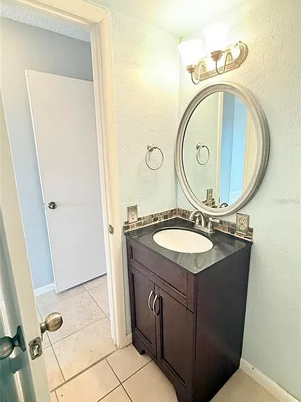 190 Paradise Blvd #9 — Photo 27
