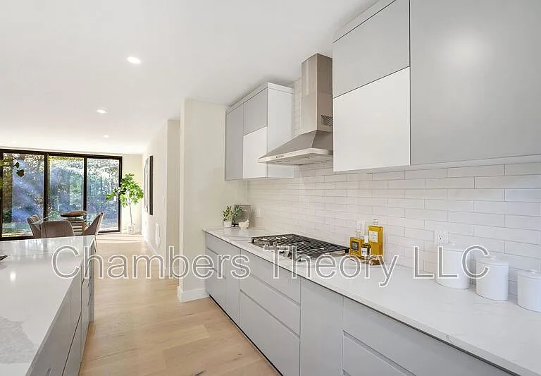 3112 N Rosser St — Photo 6