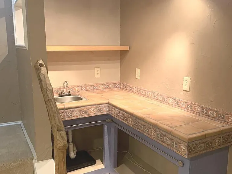 7931 Carriage Dr — Photo 32