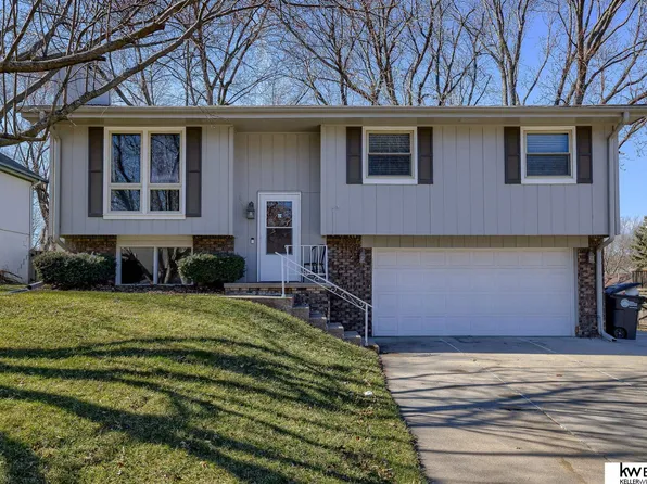 2222 N 142nd Cir, Omaha, NE 68164