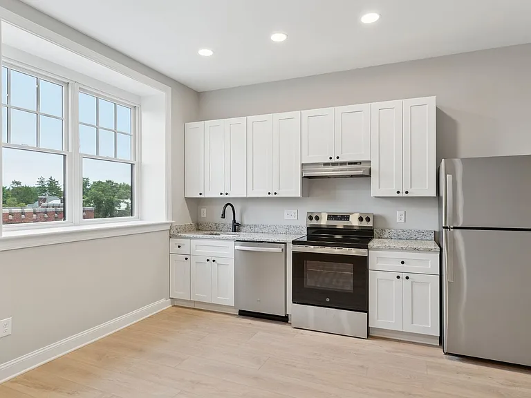 119 Main St — Photo 10