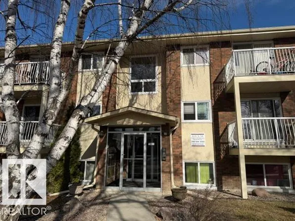 10811 115th St NW #201, Edmonton, AB T5H 3L2