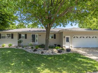 1610 Hillside Ave, Waverly, IA 50677