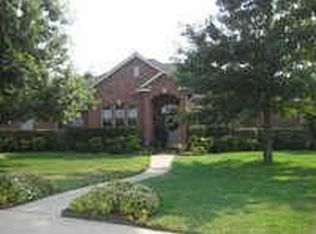 126 Meadow Glen Ln, Red Oak, TX