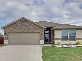 464 Windsail Ln, Azle, TX 76020