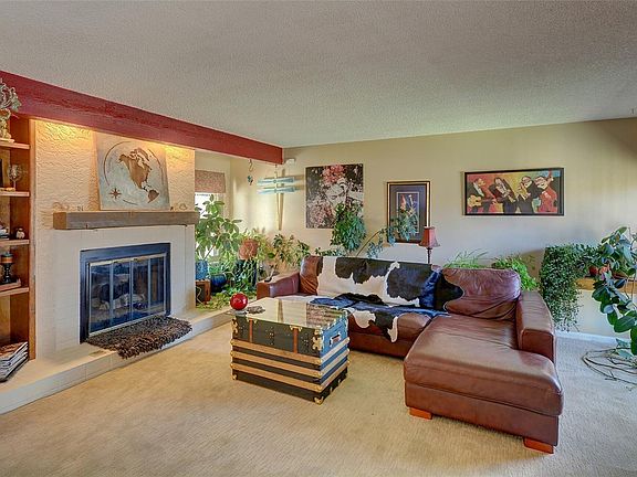 3rd image of 1490 S Salem Way