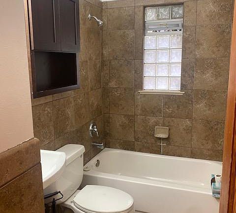5th image of 1244 Fairfax St