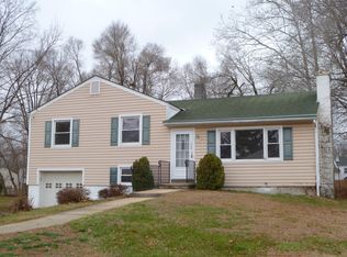 115 Rothenburgh Rd, Poughkeepsie, NY 12603