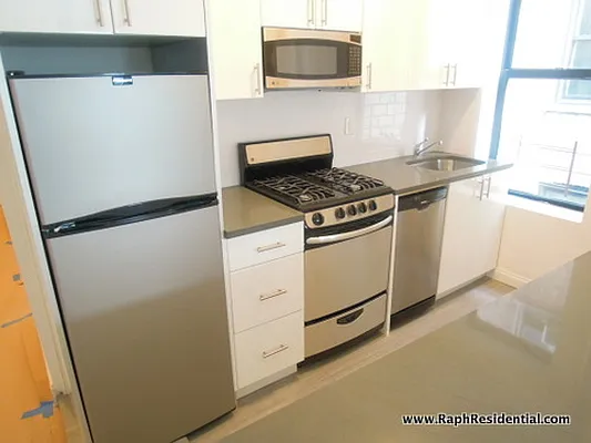 Rented by Bohemia Realty Group | media 2