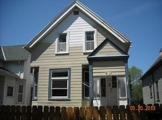 516 E Otjen St, Milwaukee, WI 53207