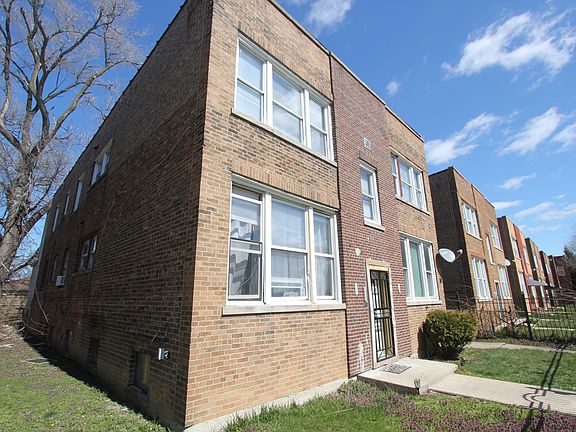 2nd image of 5036 W Congress Pkwy