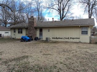 4335 S Meadowlark Dr, Springfield, MO 65810