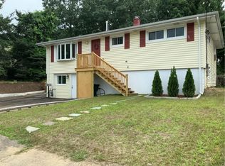 210 Riverside Ave, Cranston, RI 02910