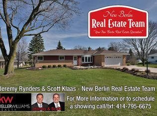 5240 S Menard Dr, New Berlin, WI 53151