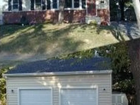 45 Prangs Ln, New Castle, DE 19720