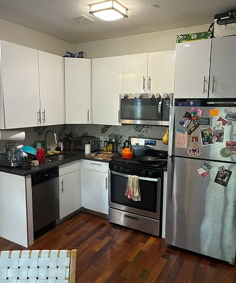 695 Jefferson Ave #4 — Photo 4