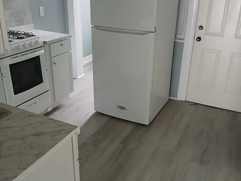 811 Court St — Photo 7
