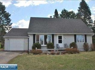 506 Hampshire Dr, Hoyt Lakes, MN