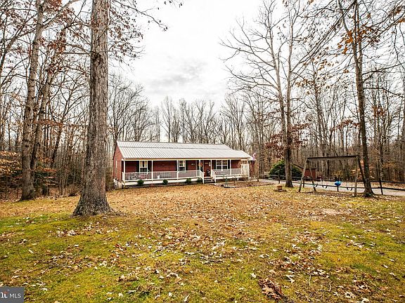 3rd image of 15001 Beaver Creek Ct