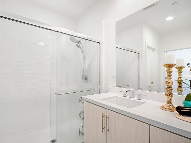 1336 N Capitol Ave #6 — Photo 15