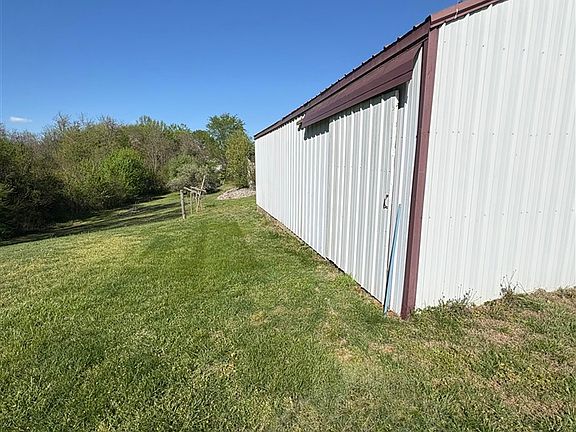 3rd image of 220 Hiseville Center Rd