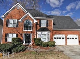 925 River Overlook Dr, Lawrenceville, GA 30043