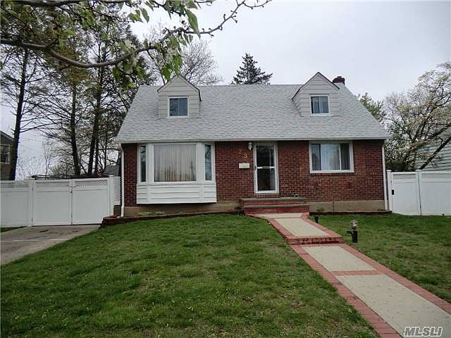 1st image of 23 Gardenia Ln