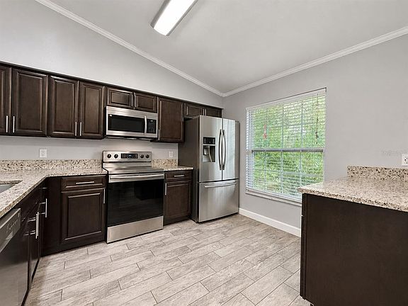5th image of 818 MAPLE FOREST DRIVE