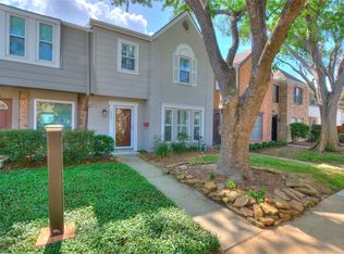 1141 Country Place Dr, Houston, TX 77079