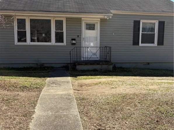 417 Crescent Ave, Colonial Heights, VA 23834
