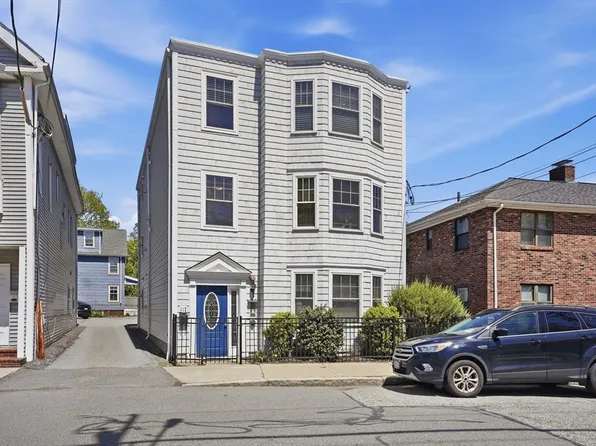 112 Washington St #3, Medford, MA 02155