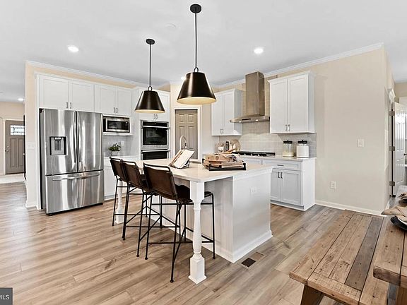 2nd image of 3 Bowens Run Rd