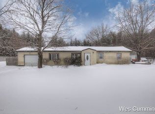 10551 Harlow Rd, Greenville, MI 48838