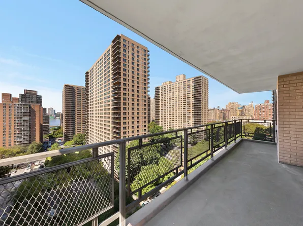 160 West End Avenue image 1 of 6