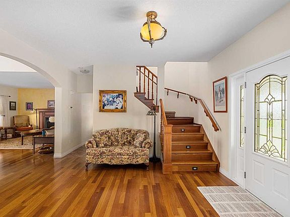 3rd image of 263082 E Range Road 13