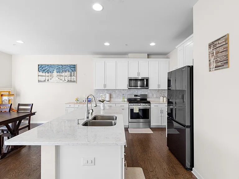 30 Magnolia Dr #30 — Photo 14