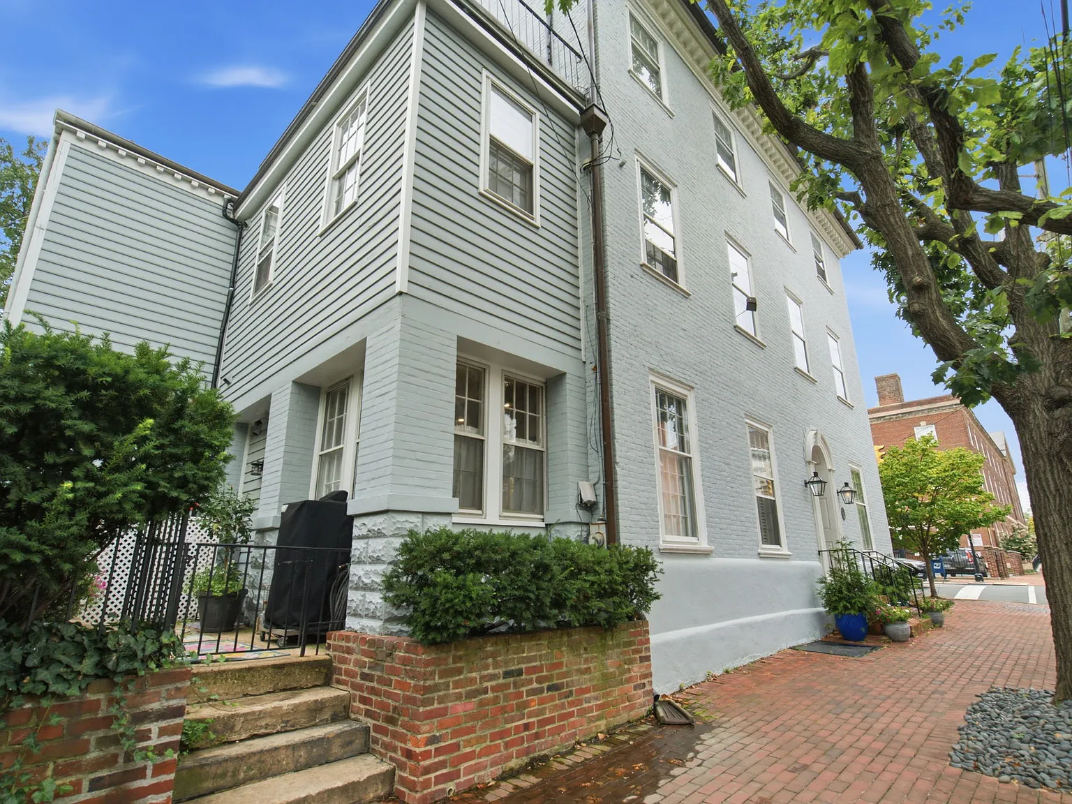 4 bed, 3.5 bath, 3521 sqft, $6,700 — Photo 4