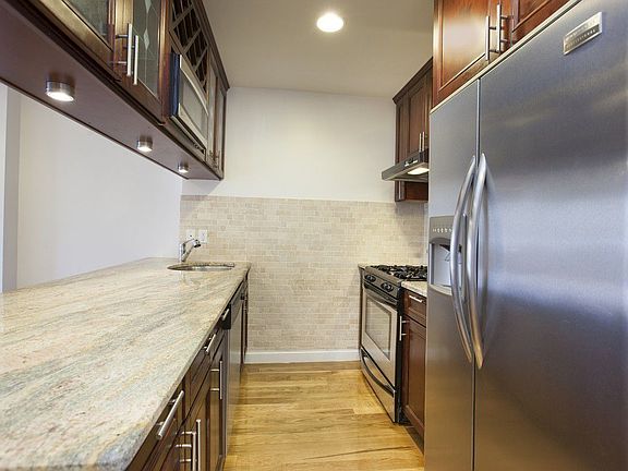 4th image of 6907 43rd Ave APT 4E