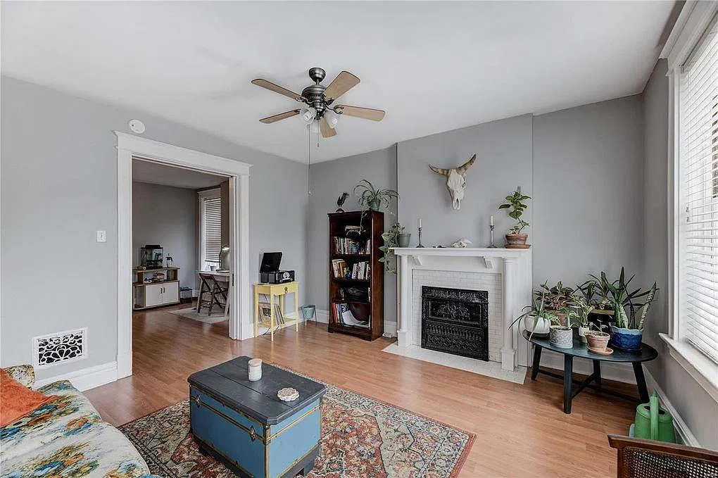 4267 Hartford St — Photo 2