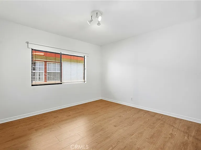 4971 Kester Ave #4 — Photo 19