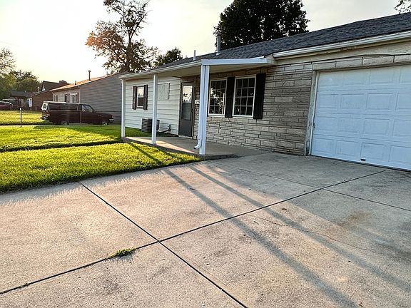 2nd image of 35 Marchmont Dr