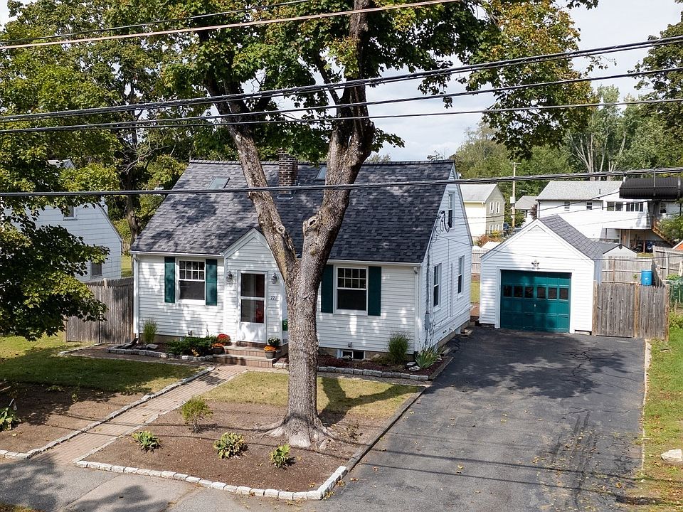 1st image of 221 Fountain St