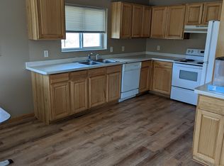 615 Center Point Ct NW APT 4, Bemidji, MN 56601