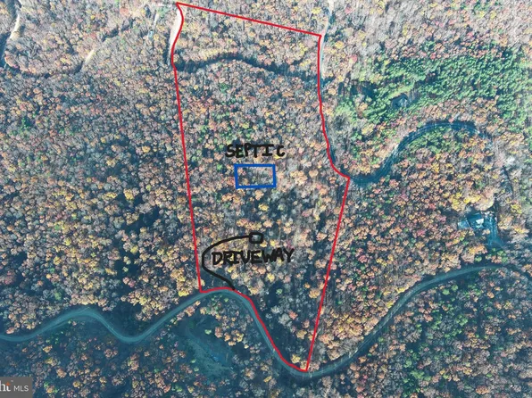 6 Brocket Dr, Points, WV 25437