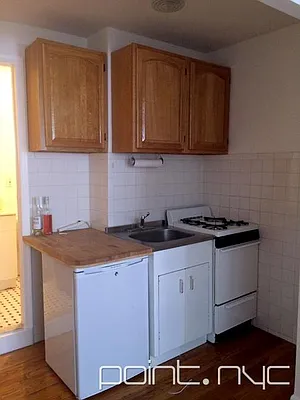 Rented by Point NYC | media 7