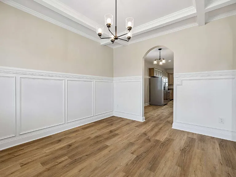 1240 Winterset Dr — Photo 9