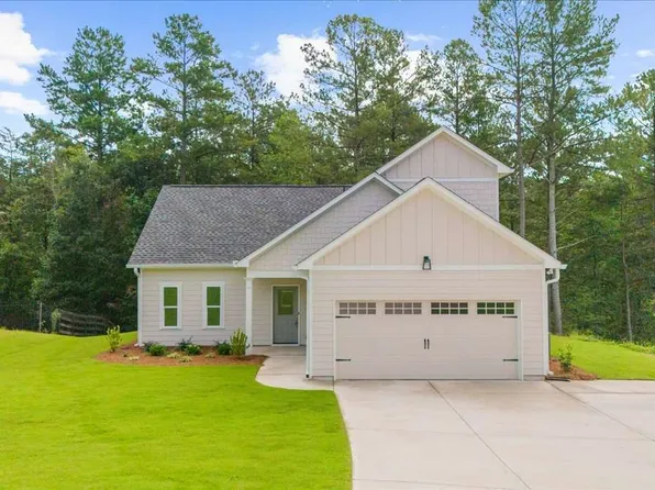 370 W Woods Dr, Dahlonega, GA 30533
