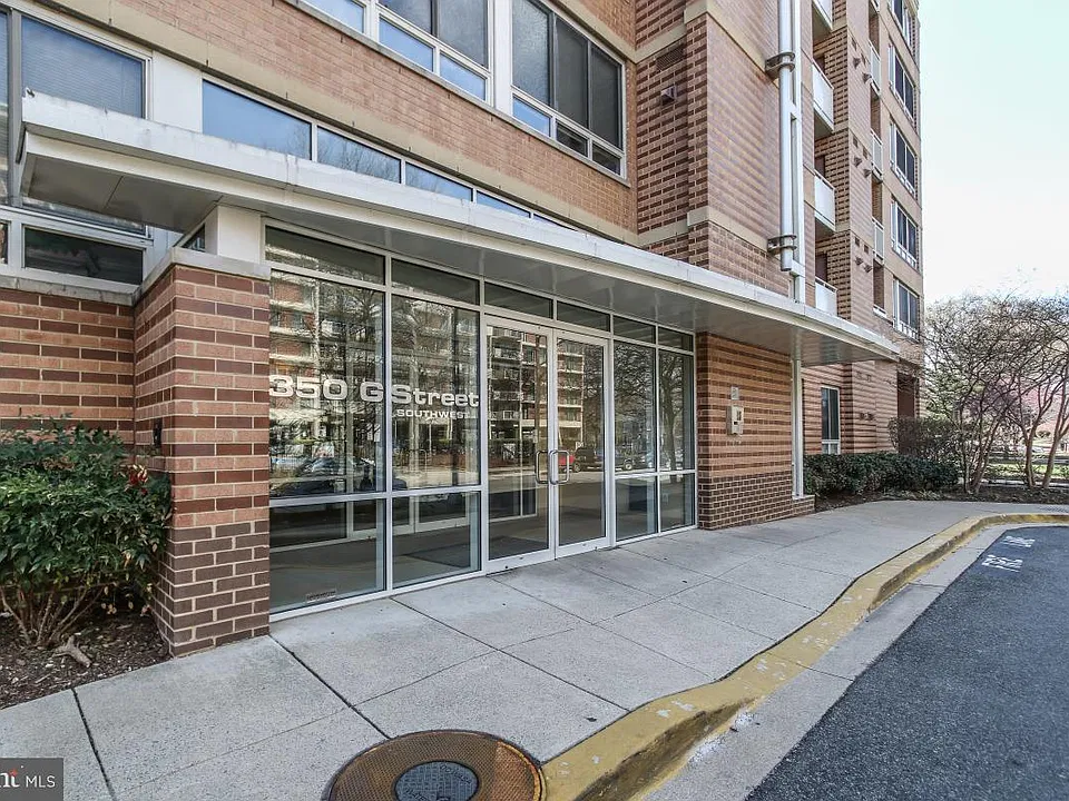350 G St SW #N415